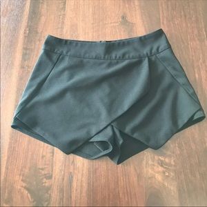 Miss Love Black Skirt Shorts - Medium
